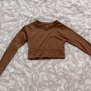 long sleeve crop top
